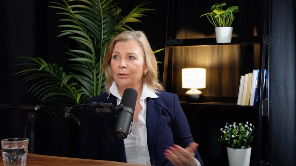 Gesprächspartner im Videopodcast-Studio von NextGen Podcast